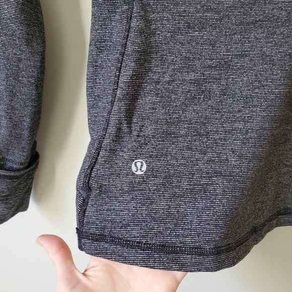 LULULEMON | Black Gray Long Sleeve Run Luxury Quarter Zip Pullover | 2 - Picture 2 of 4